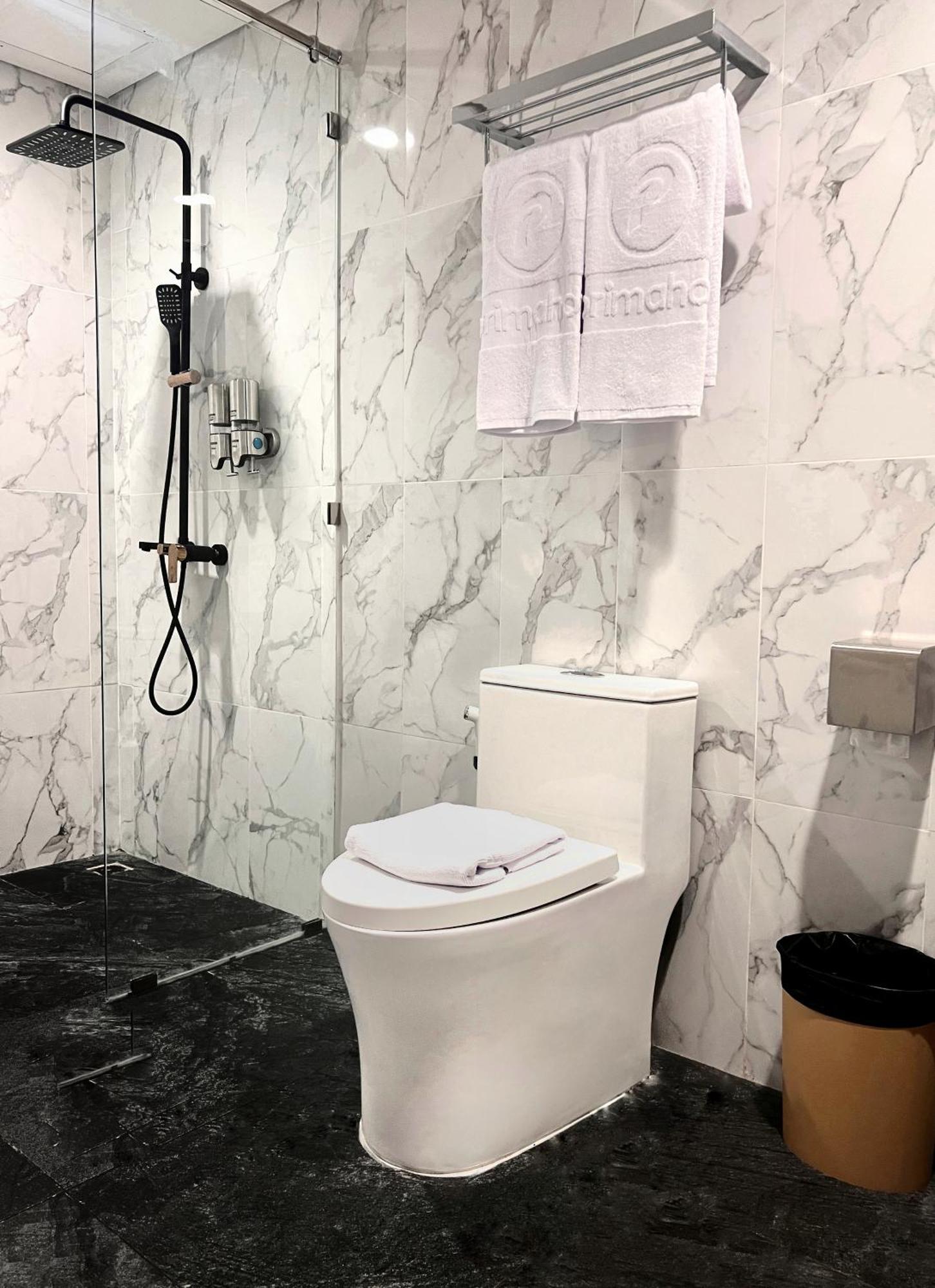 D'Primahotel Airport Sultan Hasanuddin Makassar Sudiang Экстерьер фото